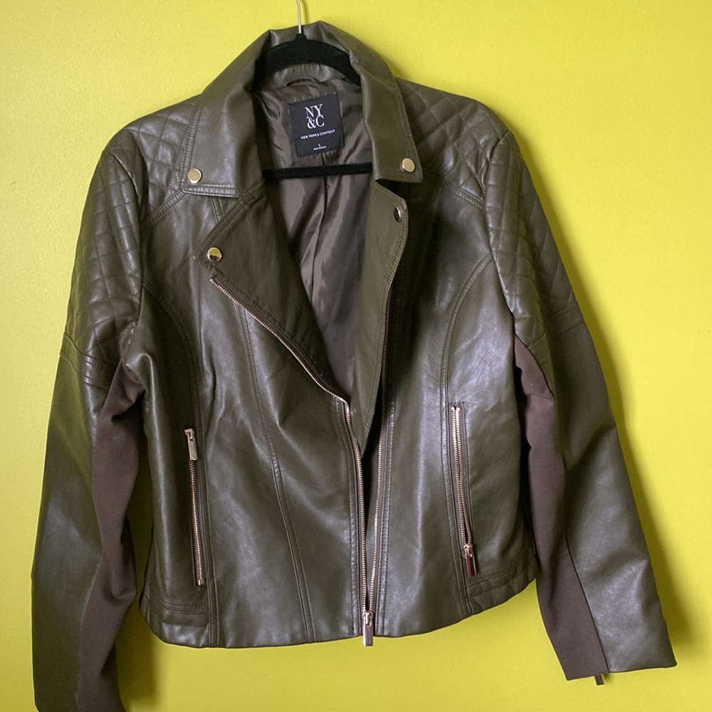 Faux leather 🔥 Moto jacket - Sz L